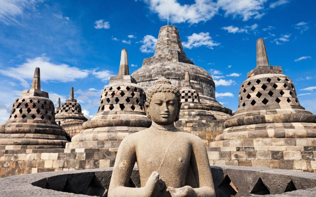 borobudur temple tour itinenary A With Jogja jaya trans