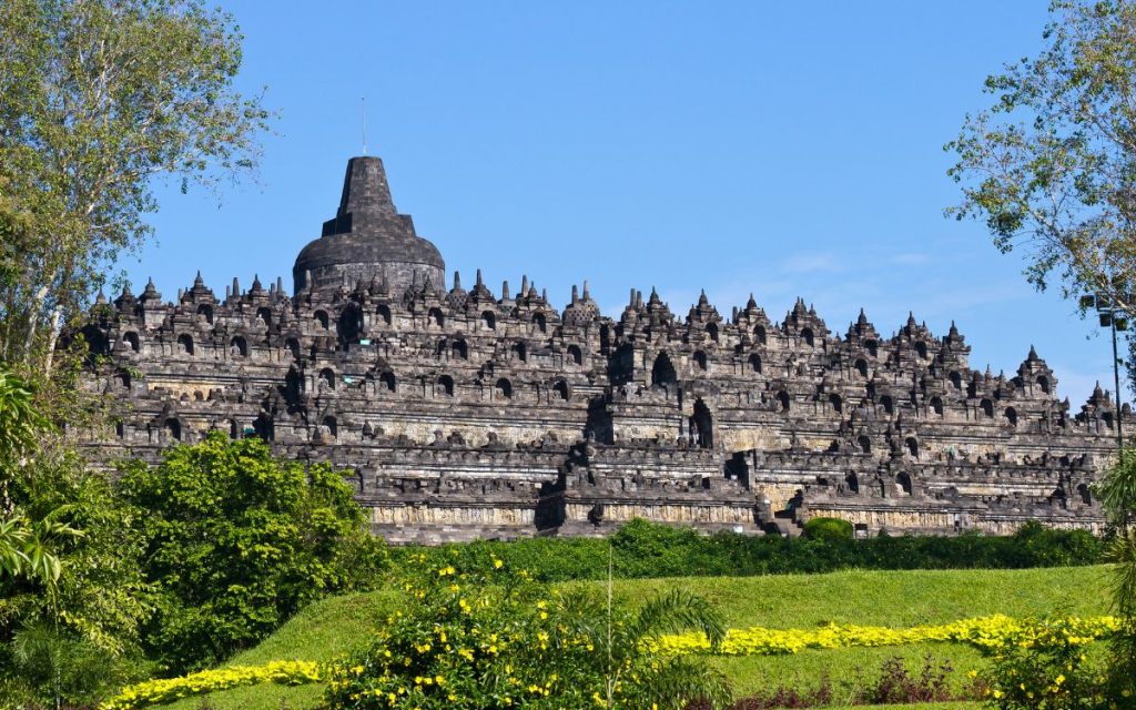 Borobudur Temple Tour Sunrise and sunset Package Itinerary with Jogja Jaya Trans- ritual and celebretion.jpg